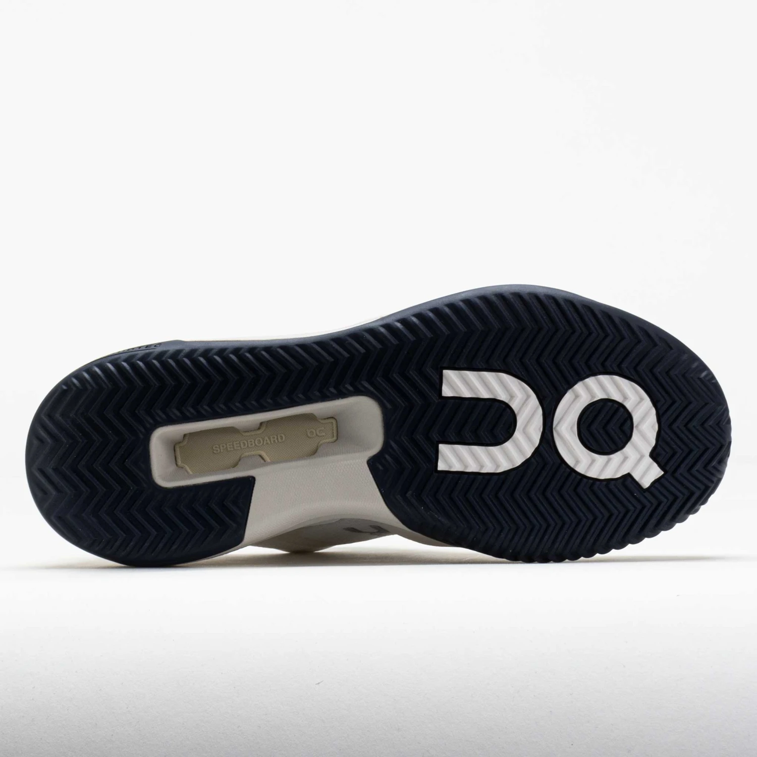 On Running On The Roger Advantage Pro Clay Men's White/Cream 6 On Running On The Roger Advantage Pro Clay Men's White/Cream - Image 4